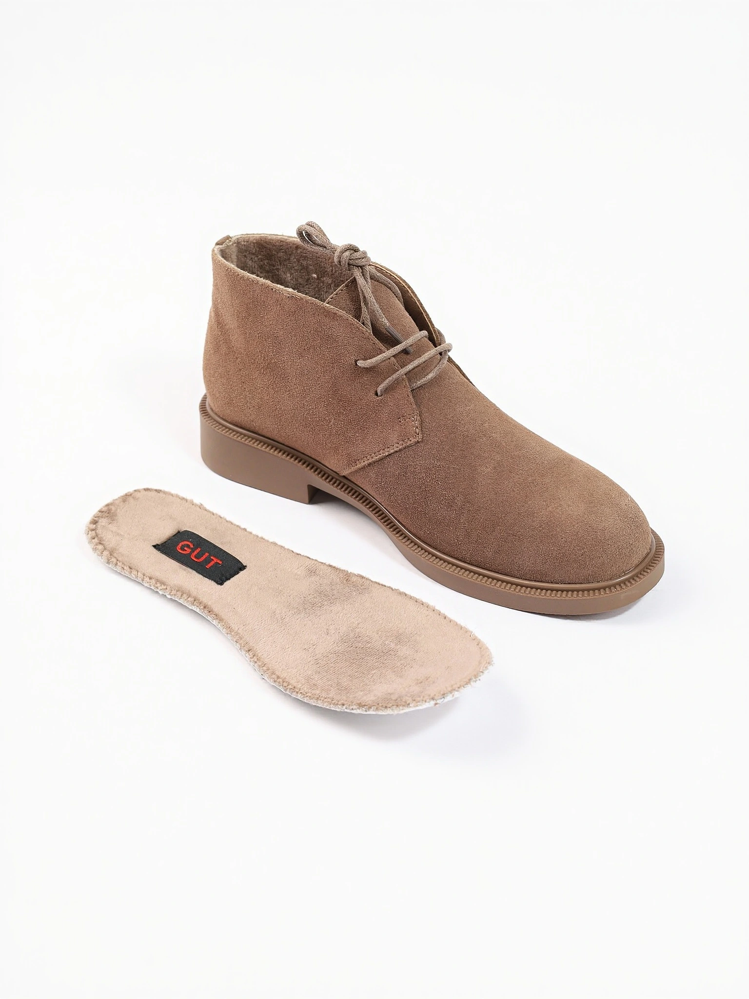 Ботинки бежевого цвета на шнуровке из натуральной замши